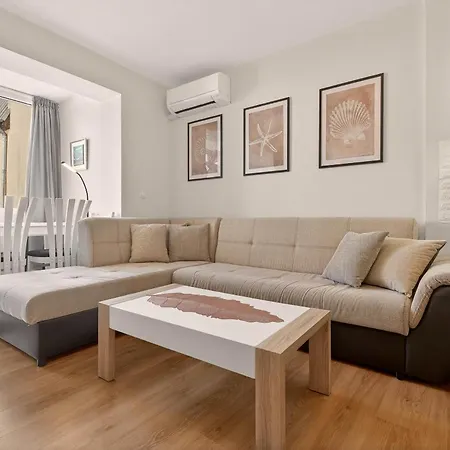 Lazy Days - 1br In Center Apartment Varna