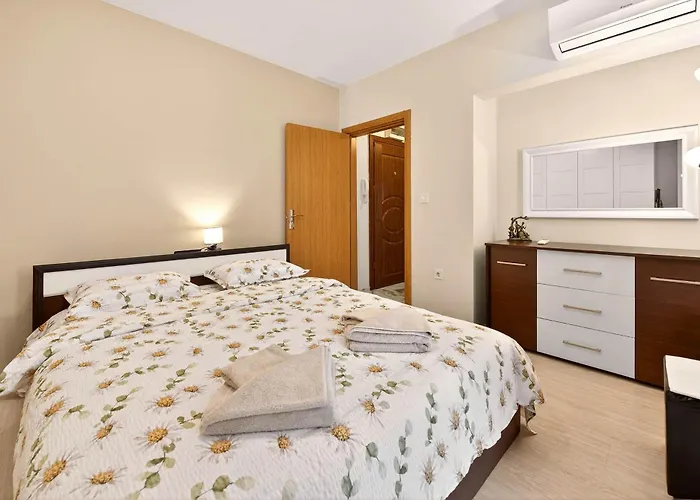 Lazy Days - 1br In Center Apartment