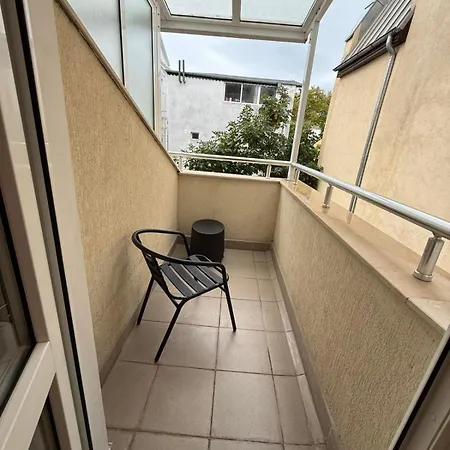 Lazy Days - 1br In Center דירה וארנה