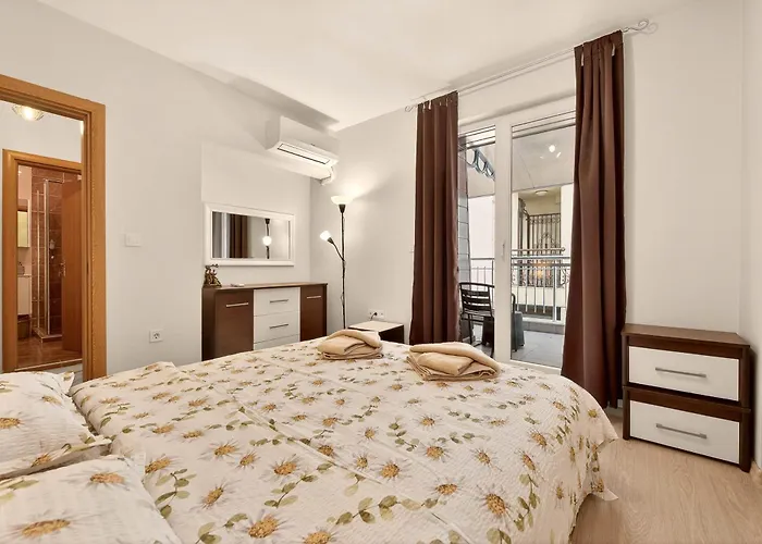 Lazy Days - 1br In Center Apartment *