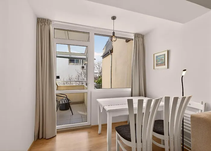 Lazy Days - 1br In Center Warna