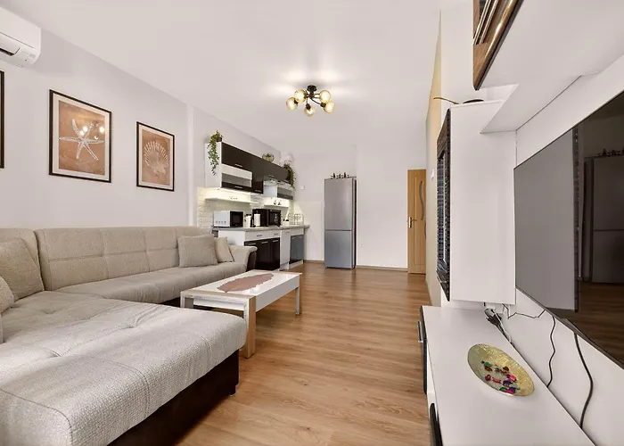 Lazy Days - 1br In Center Warna