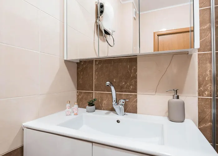 Lazy Days - 1br In Center Apartment *